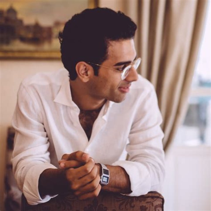 Amos Bocelli: The Fragrance Innovator Transforming the World of Perfumery