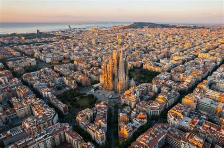 Discover the Heart of Barcelona: The Vibrant Raval District